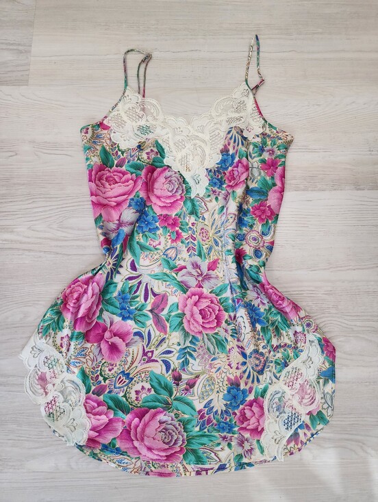 Victoria's Secret Other - Vintage Victoria’s Secret Gold Label Floral Lace Satin Slip Dress Pink Medium